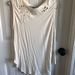 NWOT OLD NAVY MEDIUM CREAM TOP